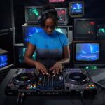 Pioneer DJ - Pack DDJ-FLX10 + Estuche EVA Walkasse - Imagen 10