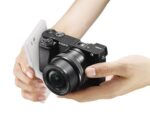 Cámara sin espejo Sony Alpha 6000 negra + lente E PZ 16-50 mm f/3,5-5,6 OSS - Imagen 4