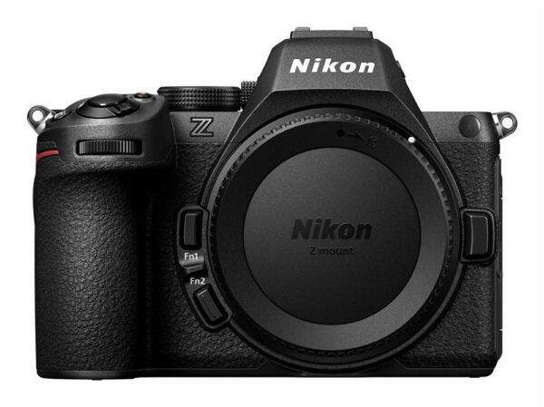 Nikon Z5II Solo cuerpo híbrido